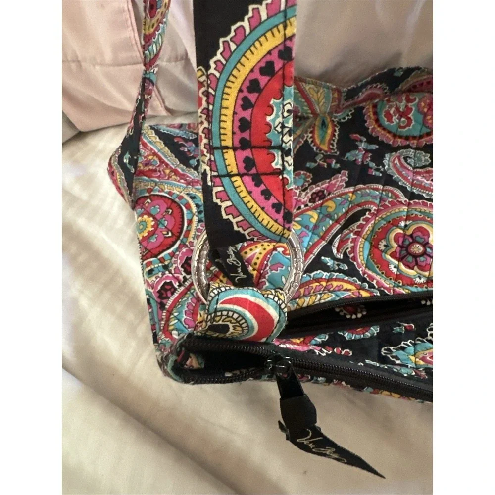 vera bradley crossbody Bag Vibrant Quilted Parisian Paisley pattern Retired